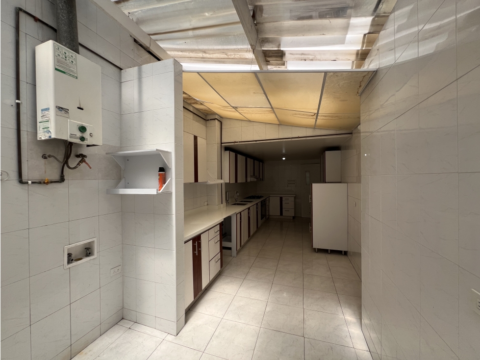 Venta Casa La Alahambra Bogotá — foto 6