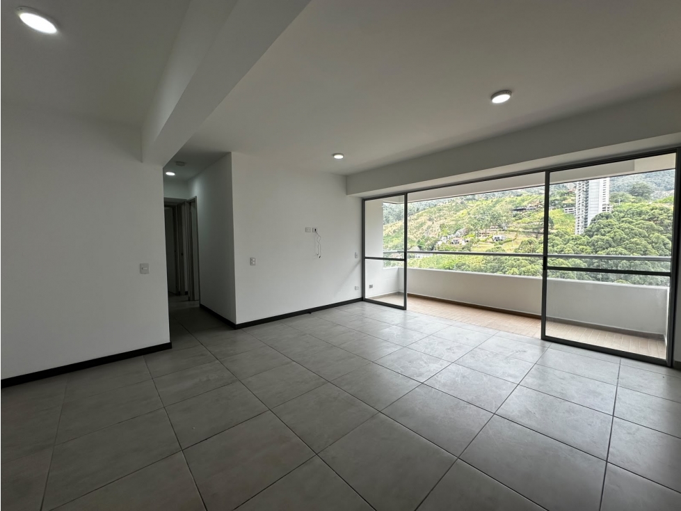 Arriendo apartamento en sabaneta Antioquia sector las lomitas