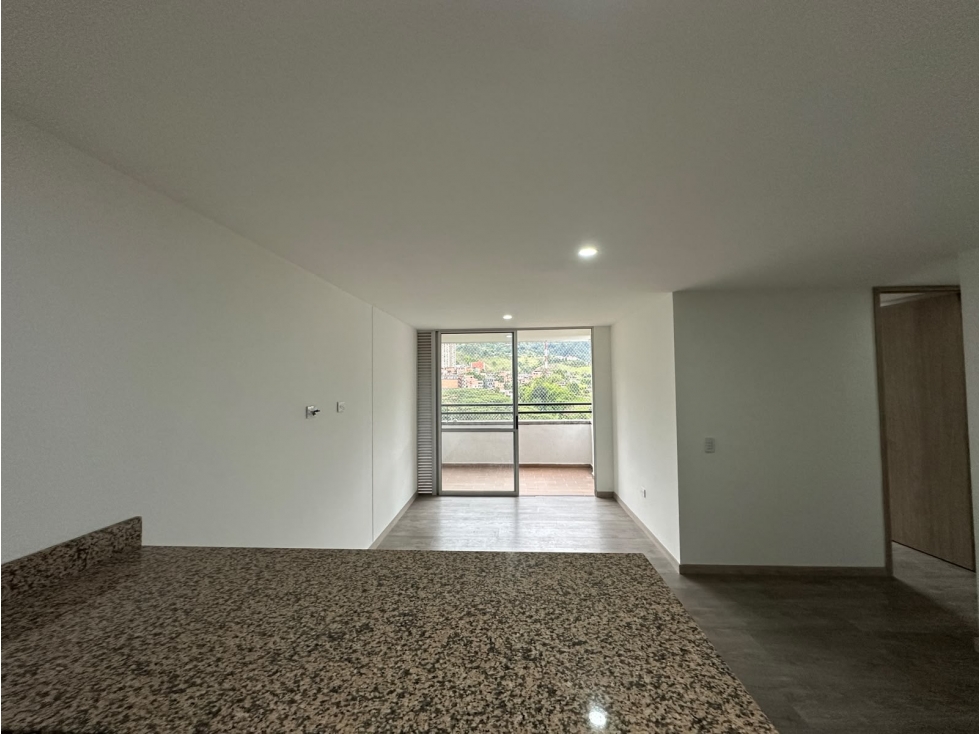 apartamento en arriendo en sabaneta sector la doctora - 2