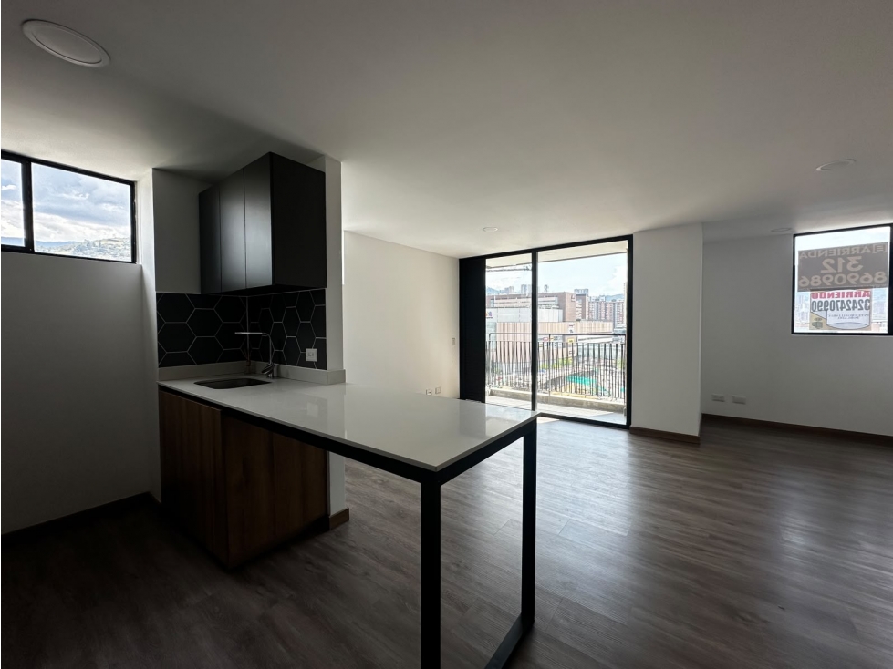 Apartamento en Arriendo en Envigado para estrenar Cerca al Mayorca