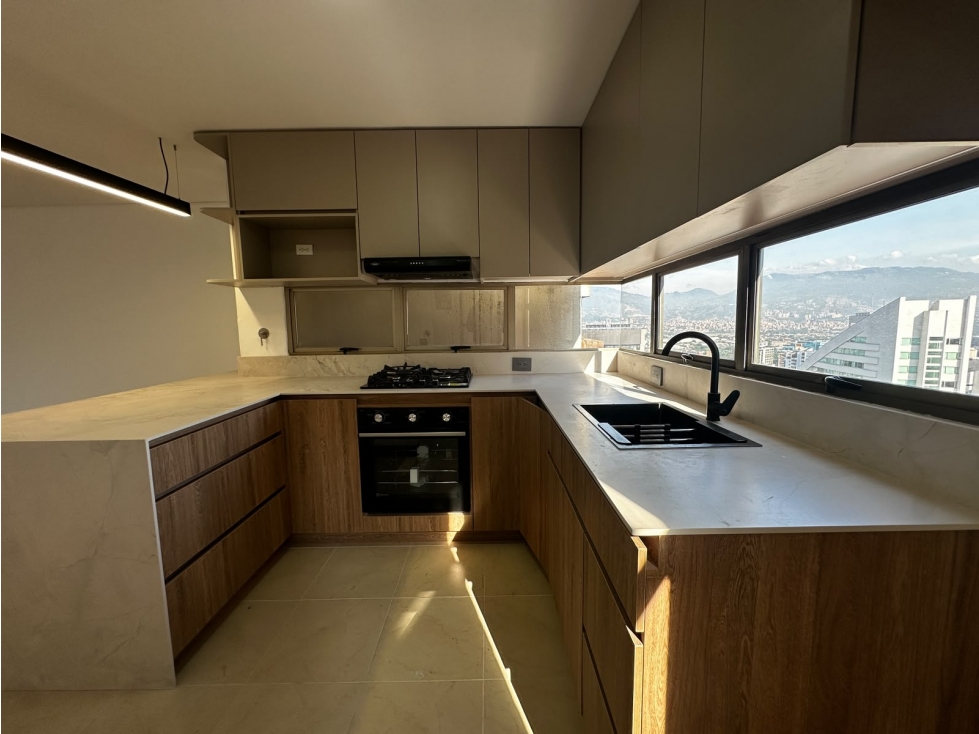 Apartamento en Arriendo en Medellín barrio el Poblado Zona Plana — foto 3