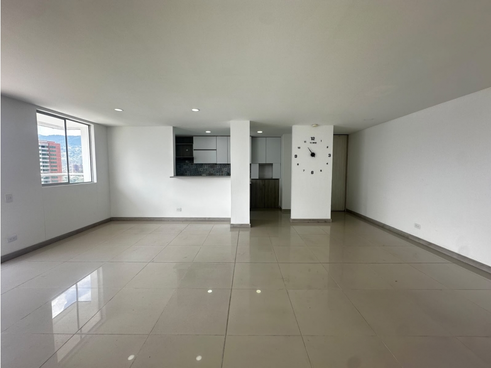 Apartamento Amplio en Venta en Itagüí Suramérica — foto 6