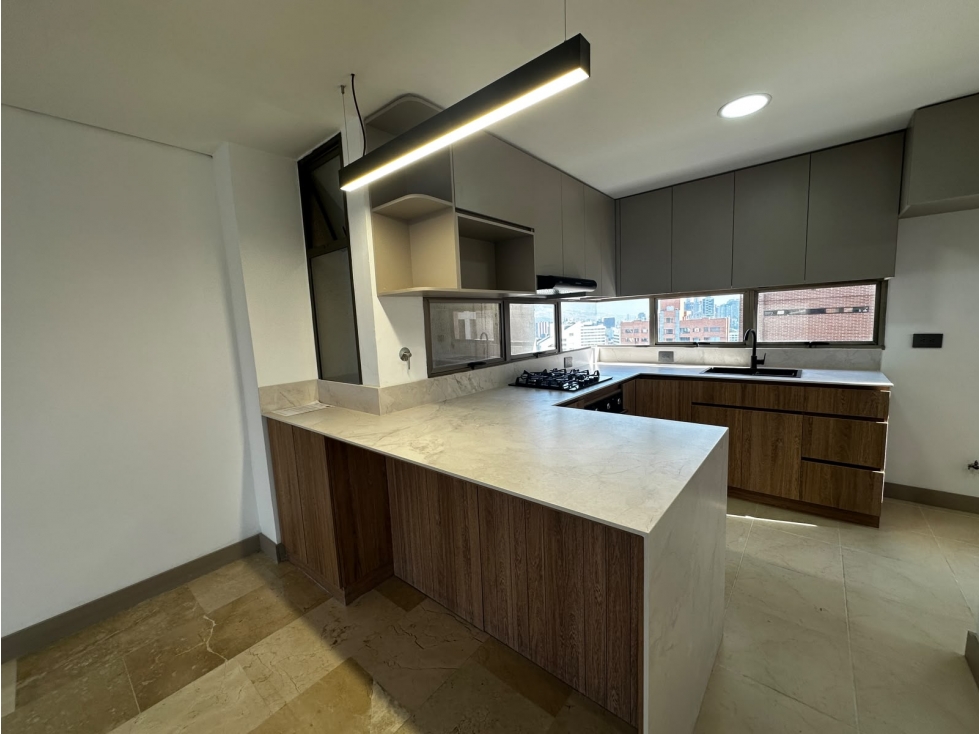 Apartamento en Arriendo en Medellín barrio el Poblado Zona Plana — foto 2