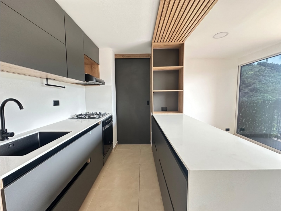 Apartamento en Venta en Jardines de San Remo en sabaneta Antioquia — foto 2