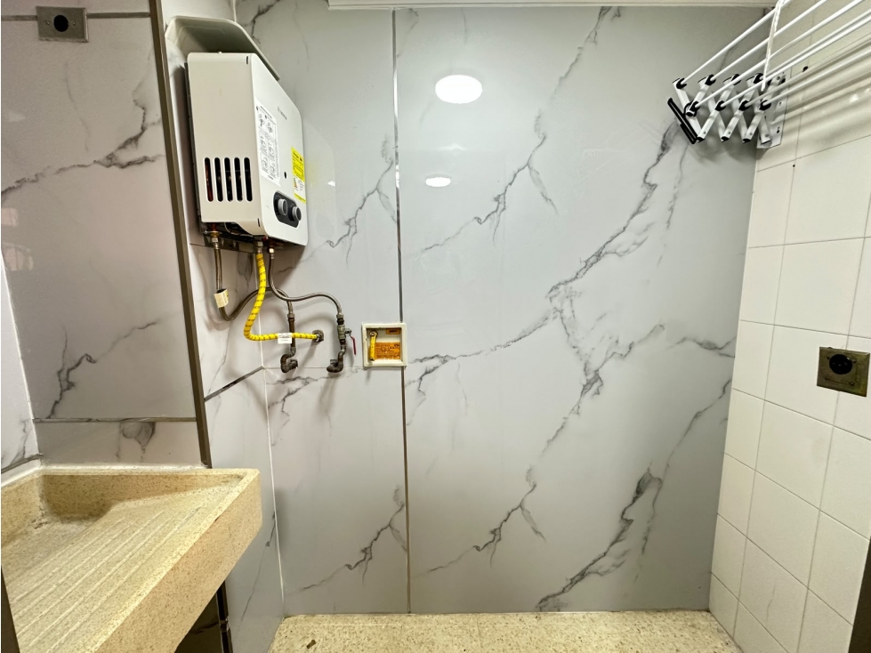 Arriendo apartamento en el poblado Medellín — foto 3