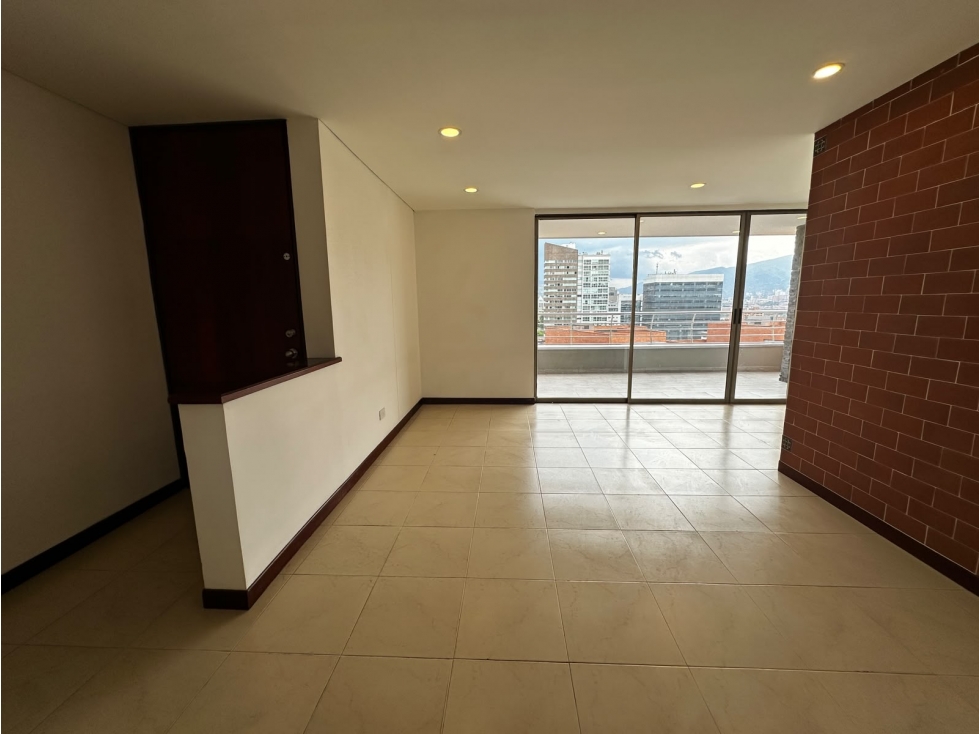 Apartamento en Arriendo en el Poblado sector Alejandría — foto 3