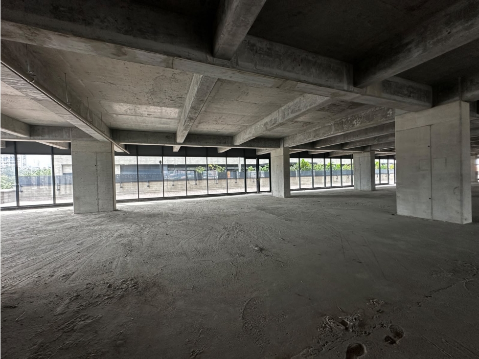Oficinas en Obra Gris en Arriend o en Envigado Antioquia — foto 3