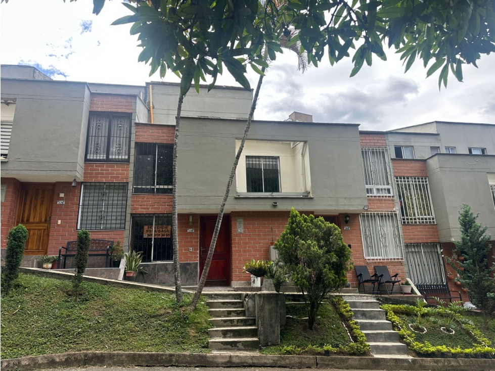 Casa en Venta en Itagüí Suramérica precio de oportunidad