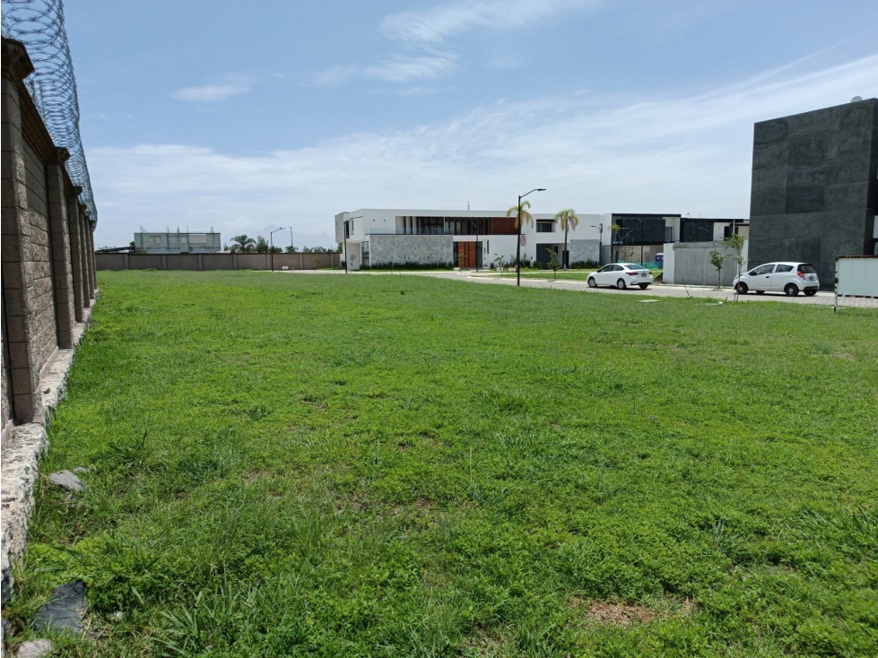Terreno en venta en parque volcanes Lomas de Angelopolis - 1