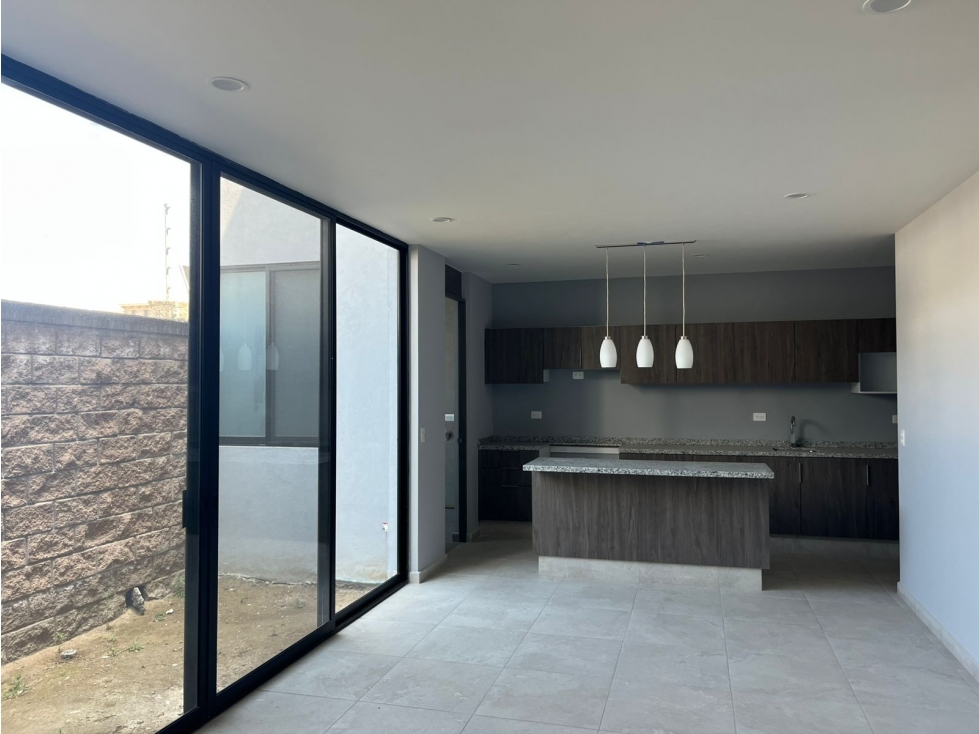 Casa en venta a unos pasos de cerro zapotecas en Cholula - 4