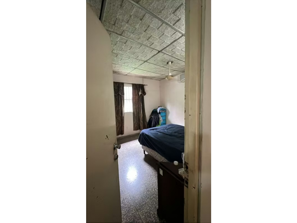 Casa en venta en La Chorrera | 302 m² frente a vía principal — foto 5