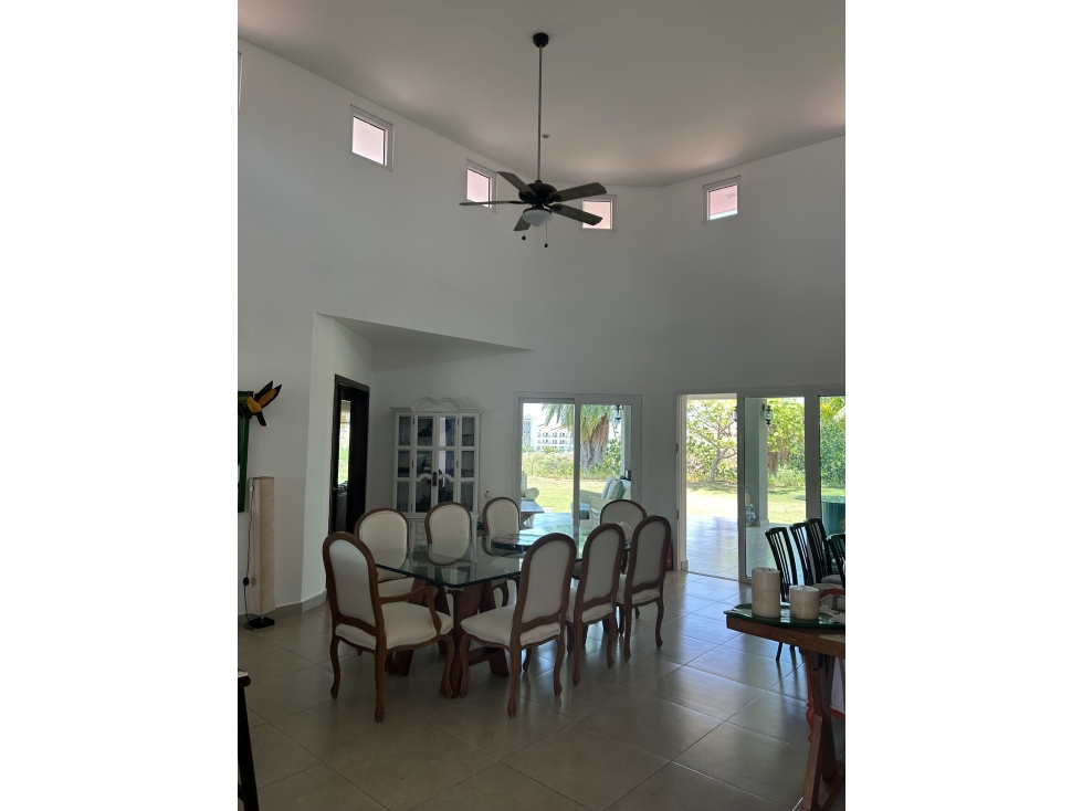 Venta de casa en Vistamar, San Carlos | Cerca a la playa