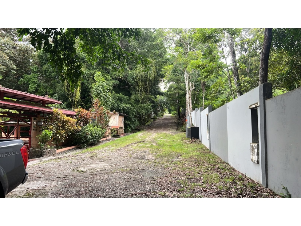 Vendo Propiedad con Acceso al Lago de Las Cumbres - 3
