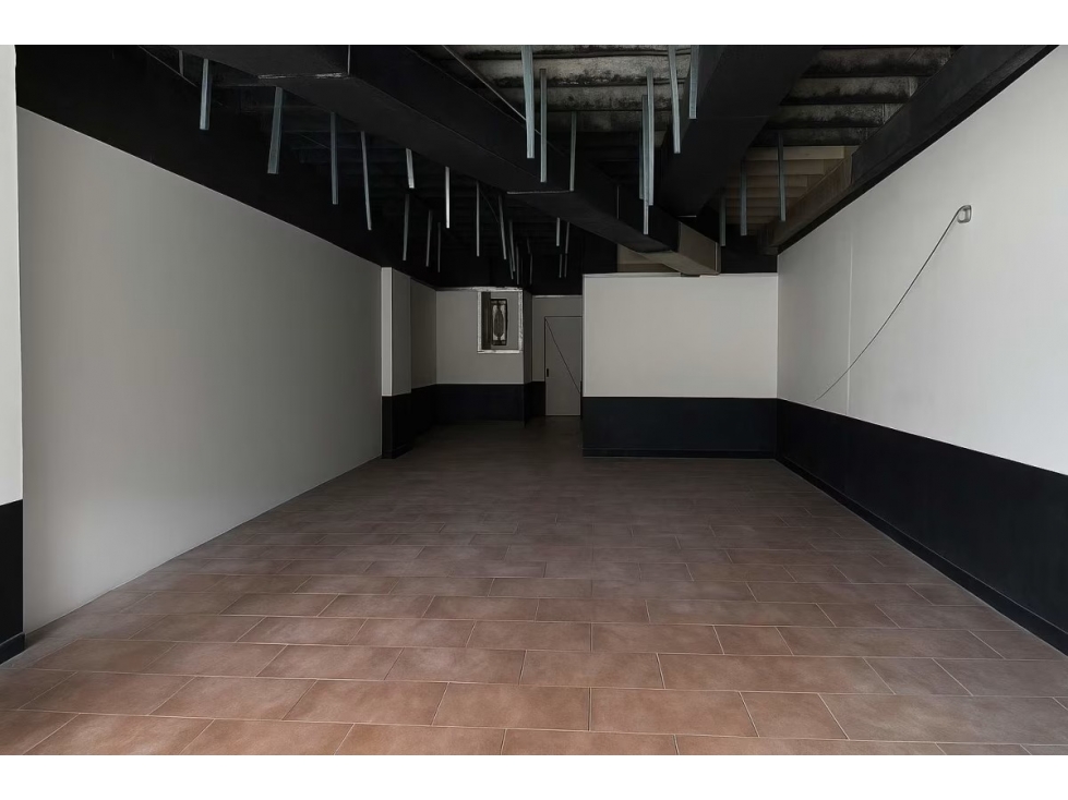 Vendo Alquilo Local Comercial - 4