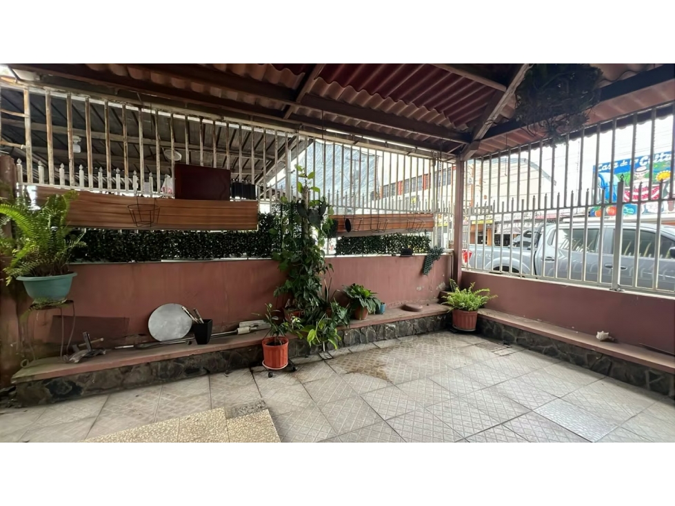 Casa en venta en La Chorrera | 302 m² frente a vía principal — foto 4