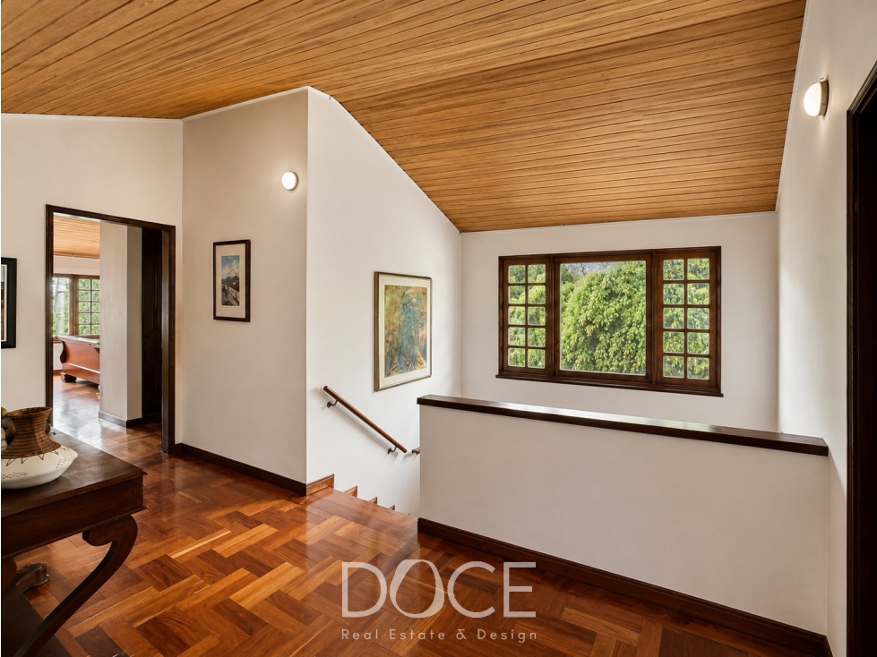 CASA ESQUINERA EN VENTA | SANTA BARBARA