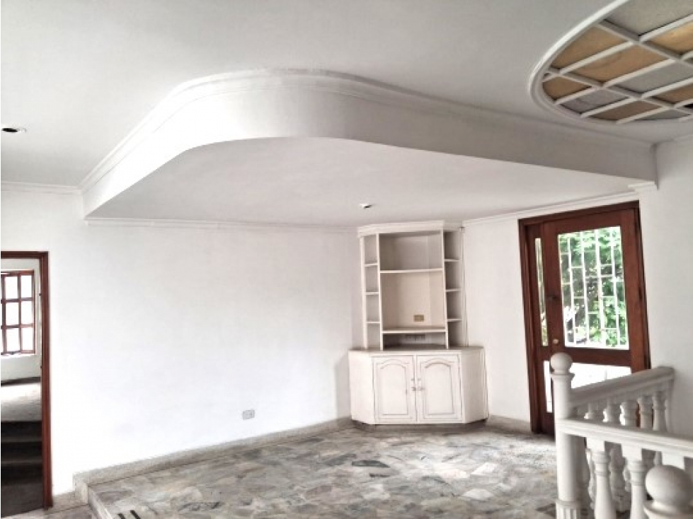 VENDO CASA EN ZONA COMERCIAL — foto 3