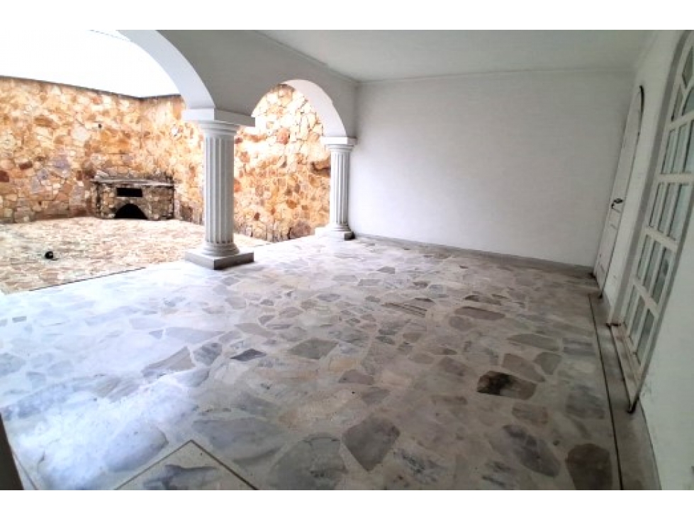 VENDO CASA EN ZONA COMERCIAL — foto 5