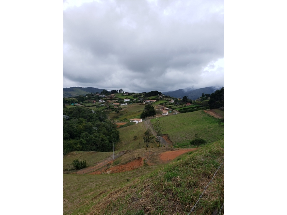 VENDO TERRENO EN CONDOMINIO CALIMA - DARIEN - 4