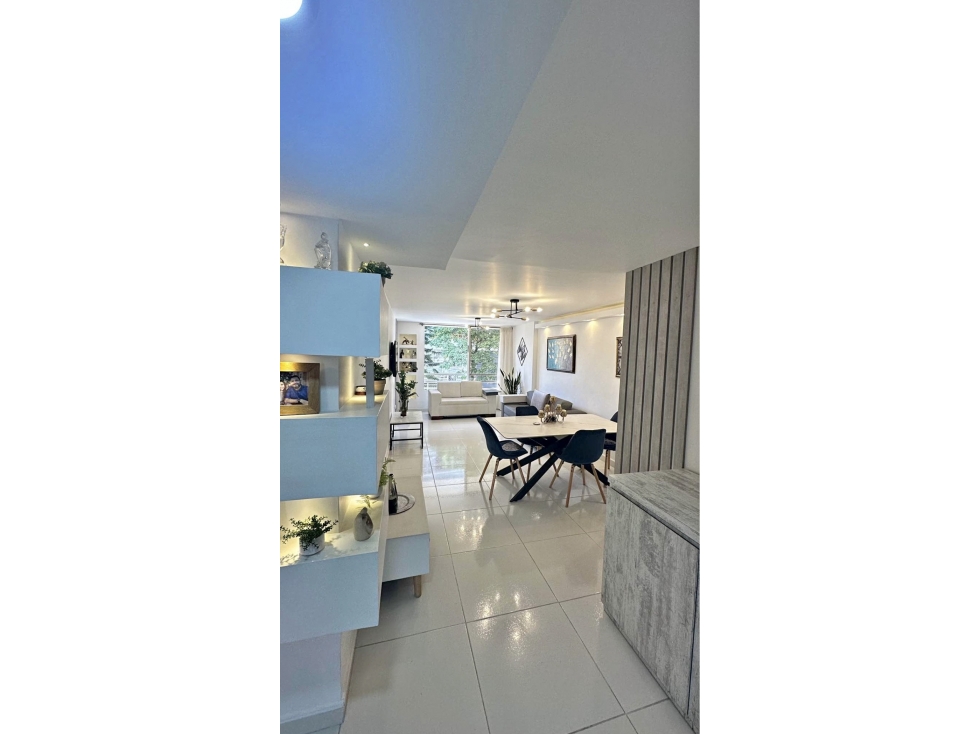 Apartamento en Laureles Circular 2 con la 73