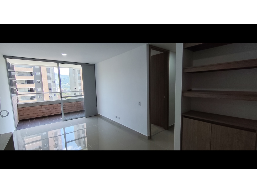 Arriendo apartamento en la Estrella sector Ferrara