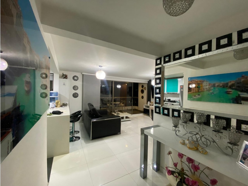 Arriendo apartamento amoblado Medellín sector Loma de los Bernal