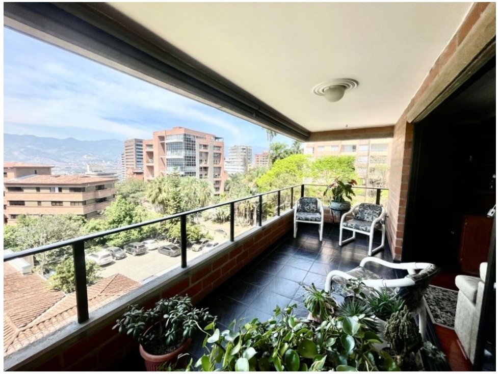 ESPECTACULAR APARTAMENTO EN CASTROPOL CON GRAN BALCÓN — foto 2