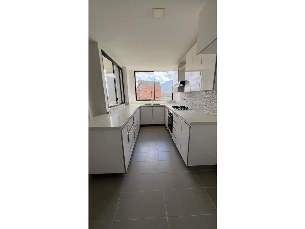 Espectacular Apartamento - Loma de Las Brujas - Envigado — foto 3