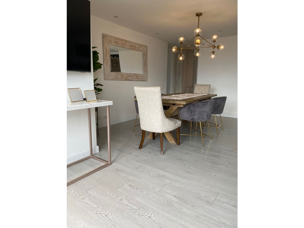 APARTAMENTO REMODELADO - POBLADO - PORTÓN EL CAMPESTRE — foto 3