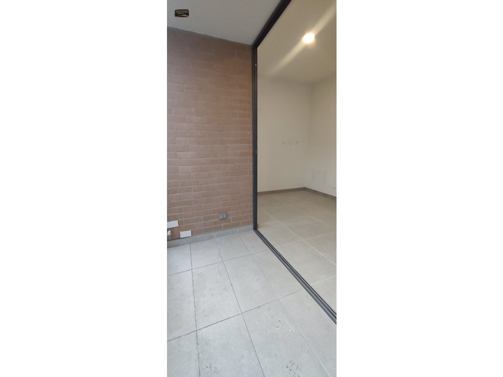 Arriendo apartamento en Medellín sector Ciudad del Rio — foto 3