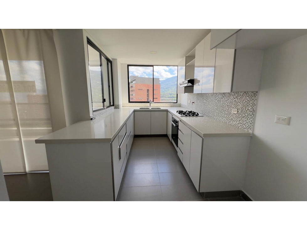 Espectacular Apartamento - Loma de Las Brujas - Envigado — foto 4