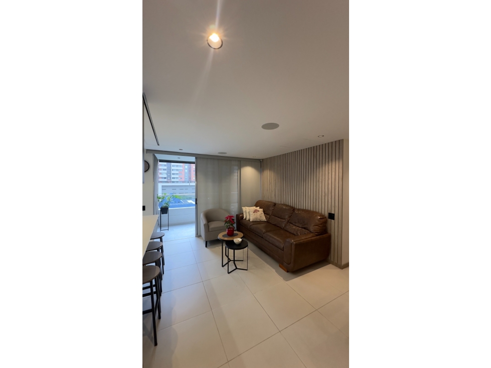 APARTAMENTO MODERNO EN LOS COLORES — foto 5