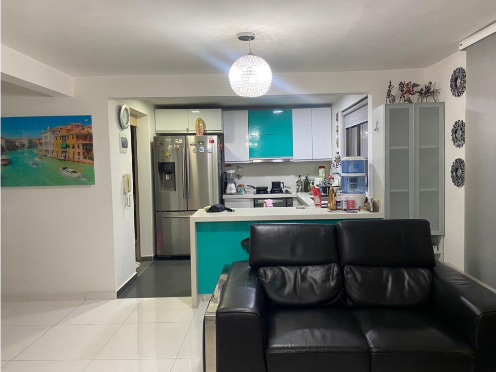 Arriendo apartamento amoblado Medellín sector Loma de los Bernal — foto 5