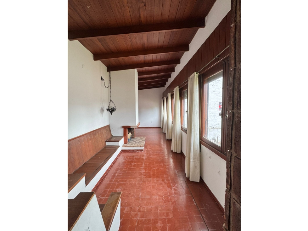 CASA EN VENTA - CENTRO RAUCH - 2