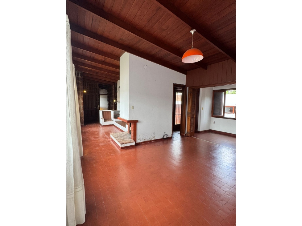 CASA EN VENTA - CENTRO RAUCH - 3