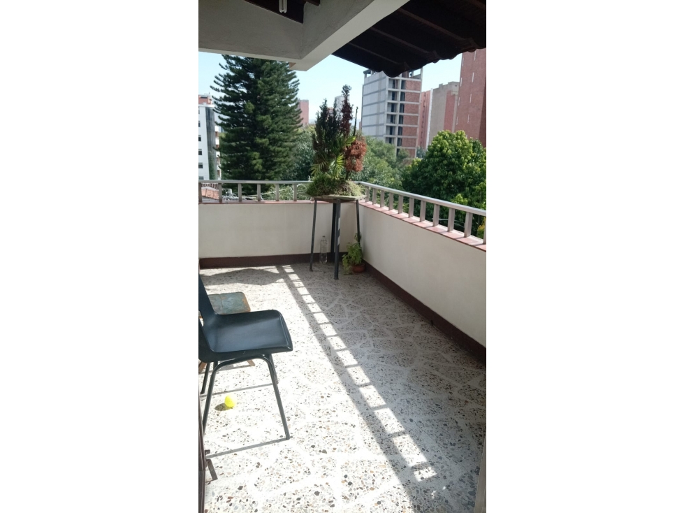 Vendo Apartamento El Nogal Laureles 116 m2 Piso 4 — foto 2