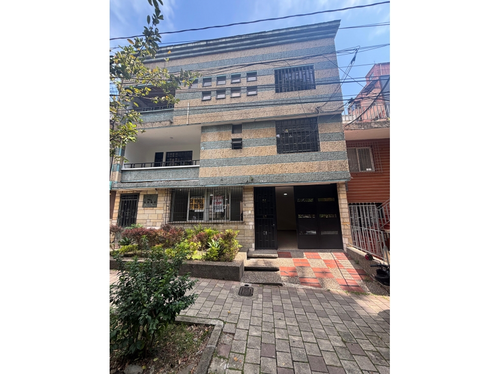 Vendo casa 1 piso PH en Belen mira valle — foto 2