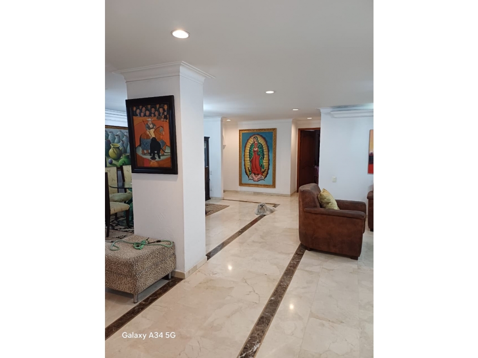 Vendo apartamento en Laureles - terraza - parqueadero doble — foto 2