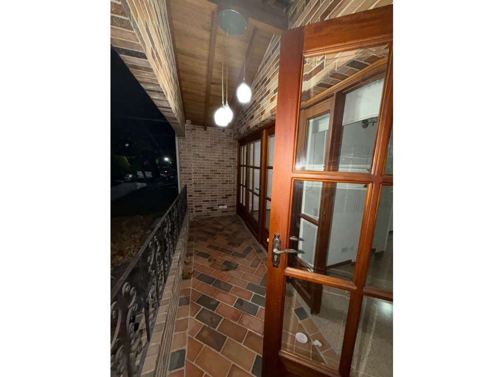 Vendo casa en unidad cerrada en Belen la Mota 334 m2 ,2 niveles — foto 5