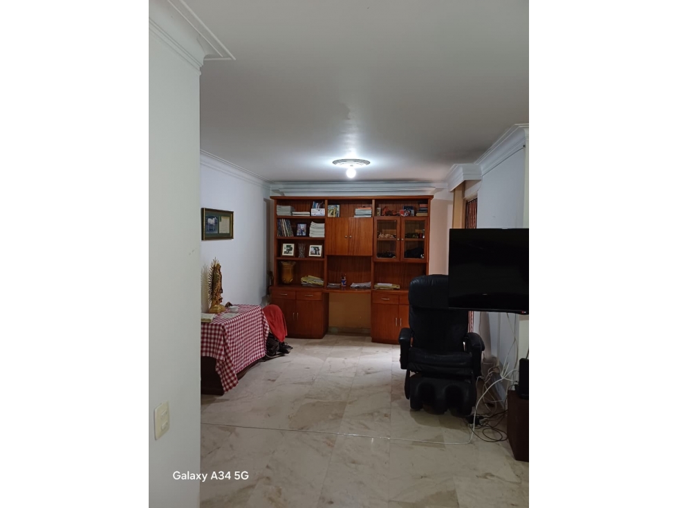Vendo apartamento en Laureles - terraza - parqueadero doble — foto 3