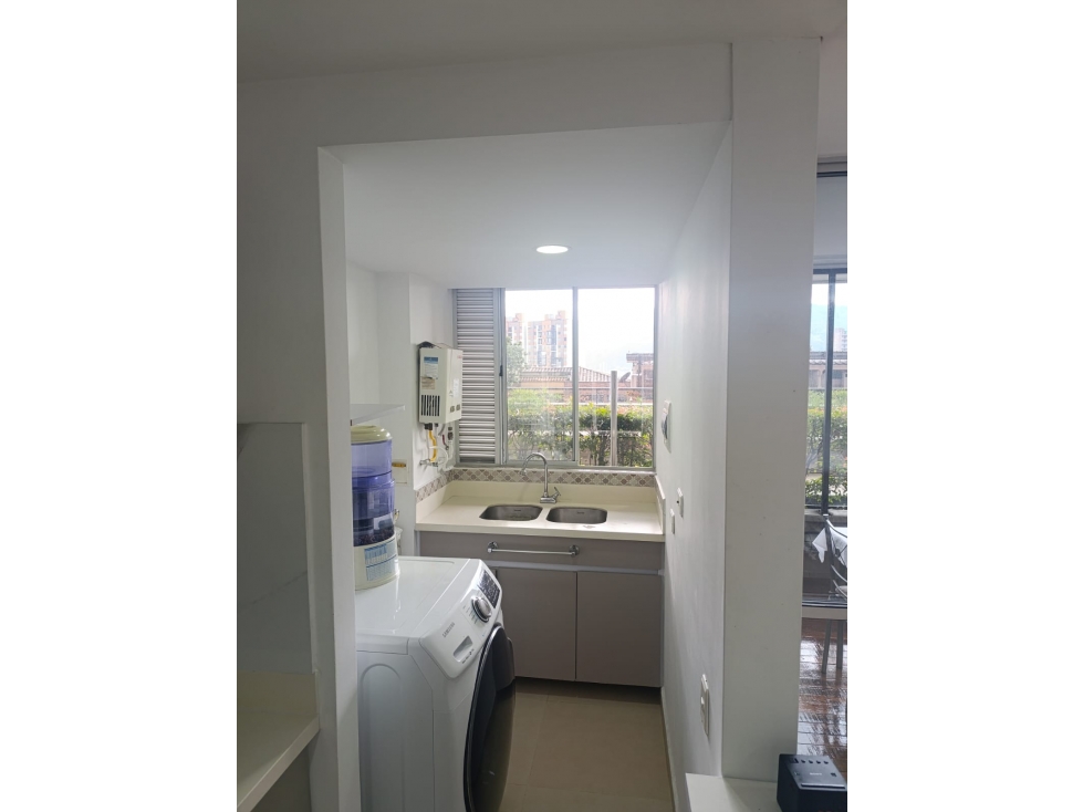 vendo apto, en Sabaneta , 4 PISO con terraza interna o patio — foto 4