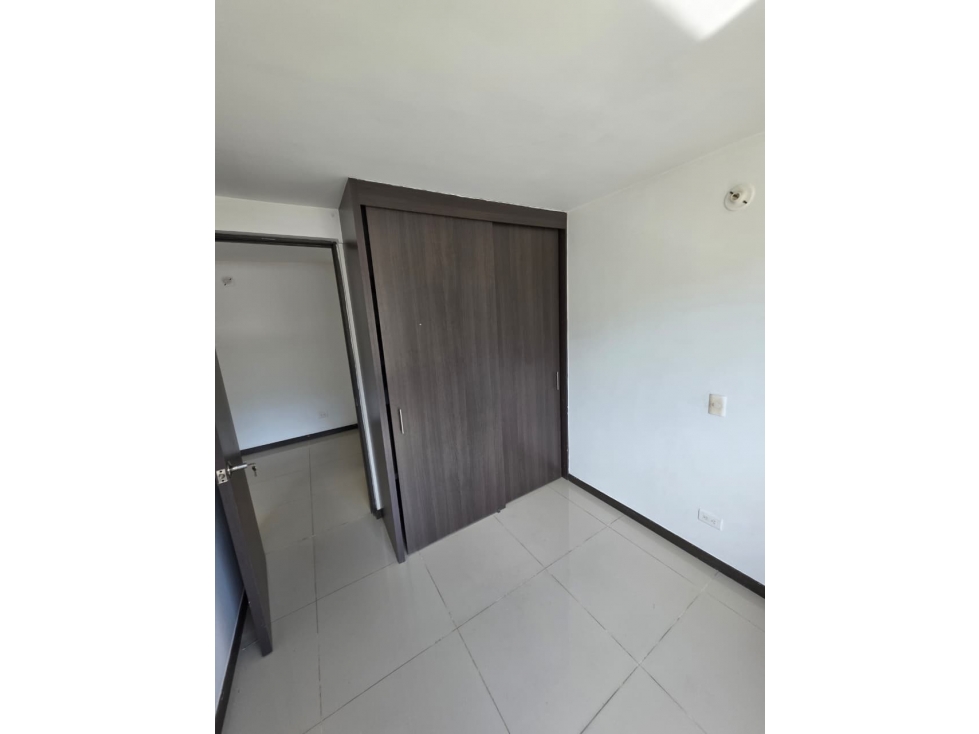 Vendo apartamento 3 alcobas + estudio en Ceiba del Norte - Bello — foto 4