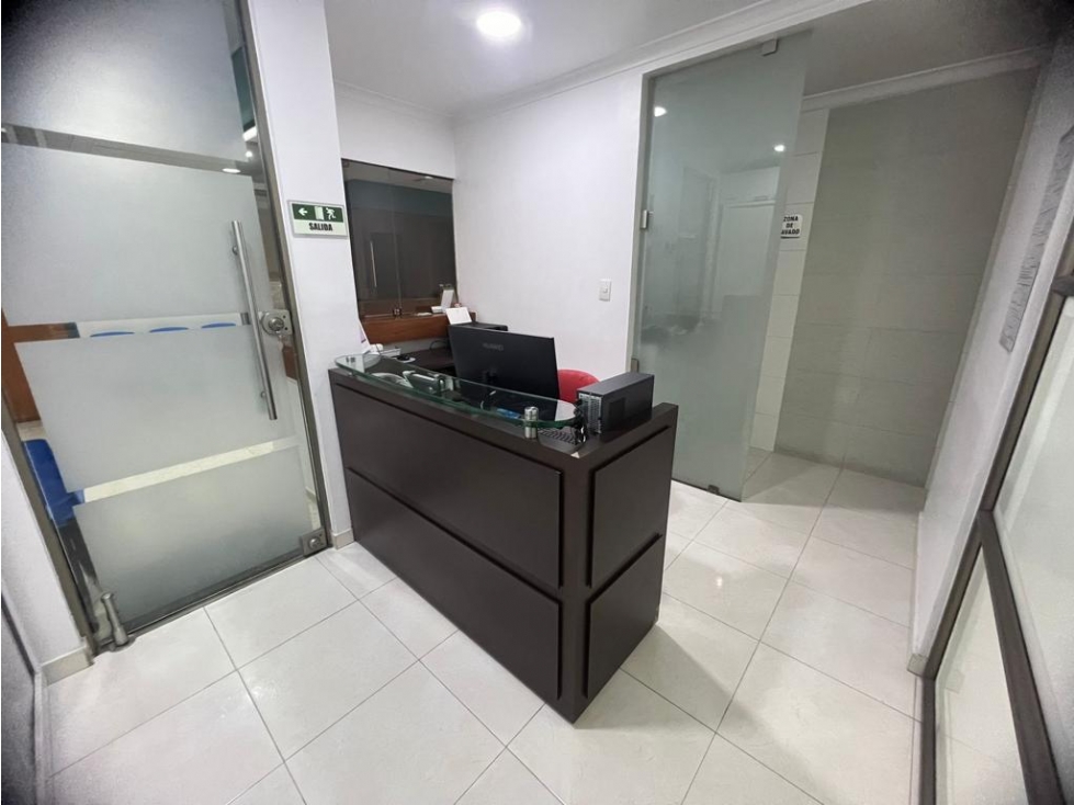 VENTA CONSULTORIO / OFICINA AL LADO DE CLINIA COUNTRY — foto 4