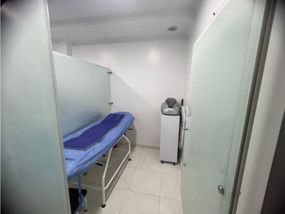 VENTA CONSULTORIO / OFICINA AL LADO DE CLINIA COUNTRY — foto 5