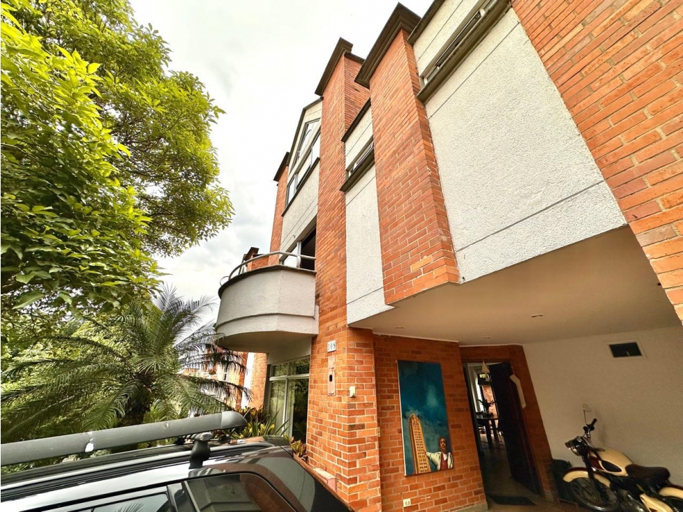 VENTA DE CASA SECTOR ENVIGADO