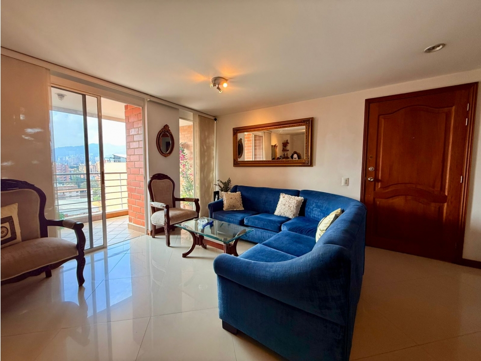 Excelente apartamento en Laureles