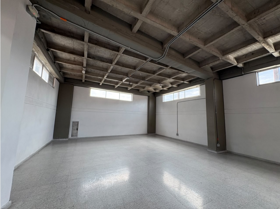 Bodega en Arriendo en Belén , Medellín | 190 m² — foto 2