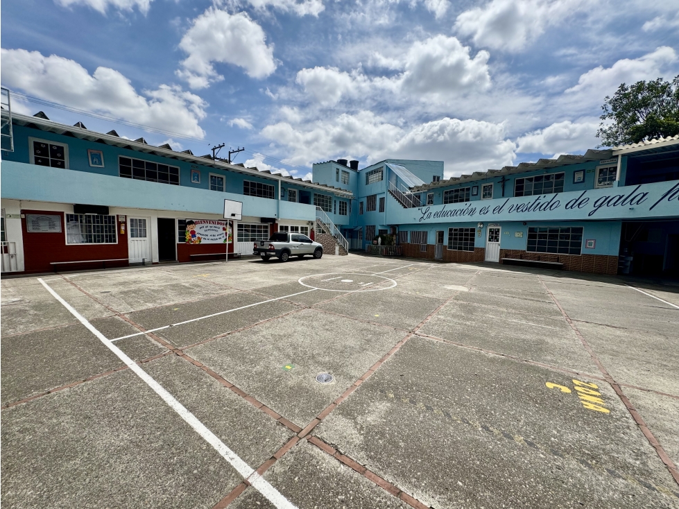 Vendo en Bogotá | Colegio alto potencial operativo — foto 3