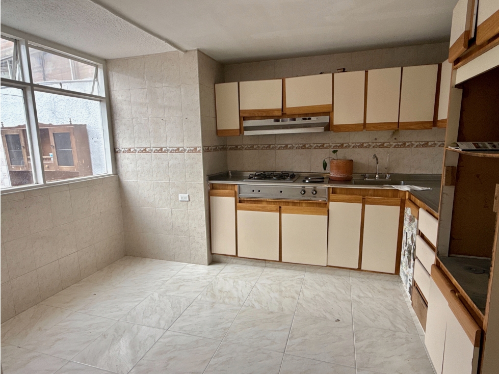 Lote esquinero en Teusaquillo | Renovación urbana | 220 m² — foto 6