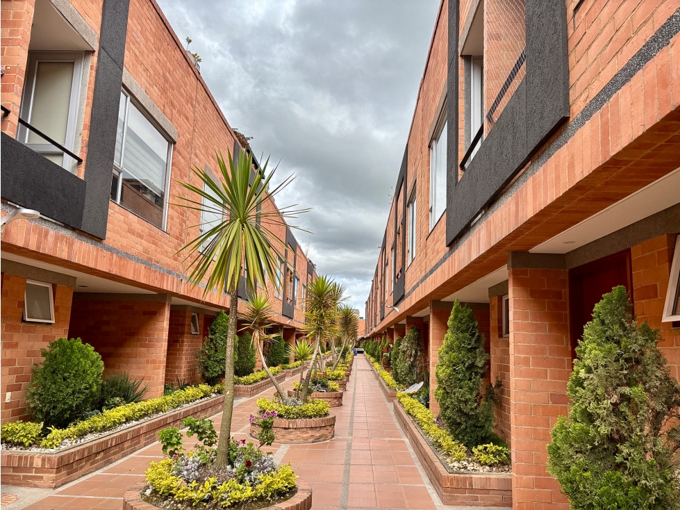 VENTA CASA EN COTA 223 M2 PORTAL DE MARSELLA — foto 4